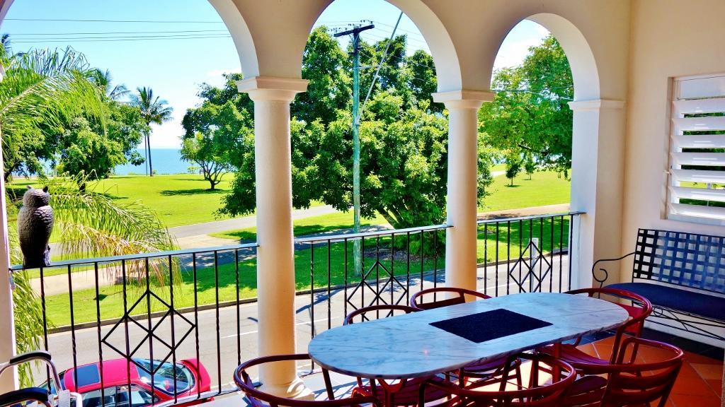Floriana Villas Кернс Екстер'єр фото